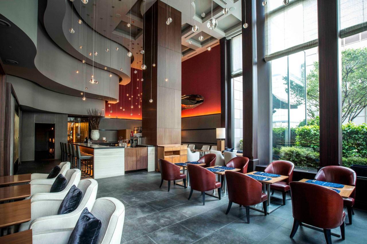 Hotel Okura Fukuoka Fukuoka  Exterior foto The lounge at the hotel